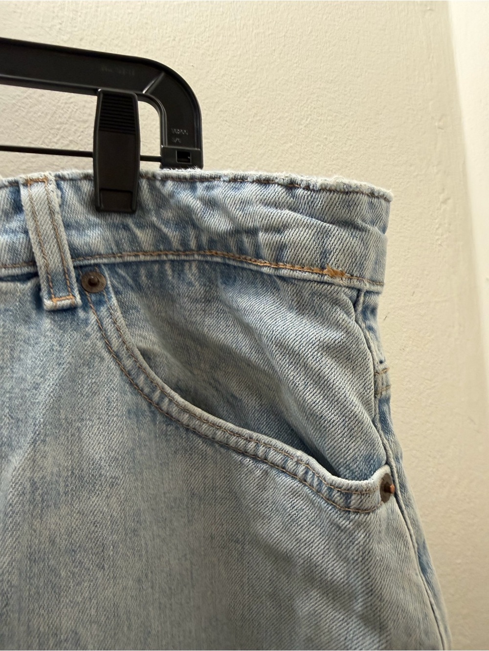 Zara Barrel Leg Jeans - Picture 3 of 6